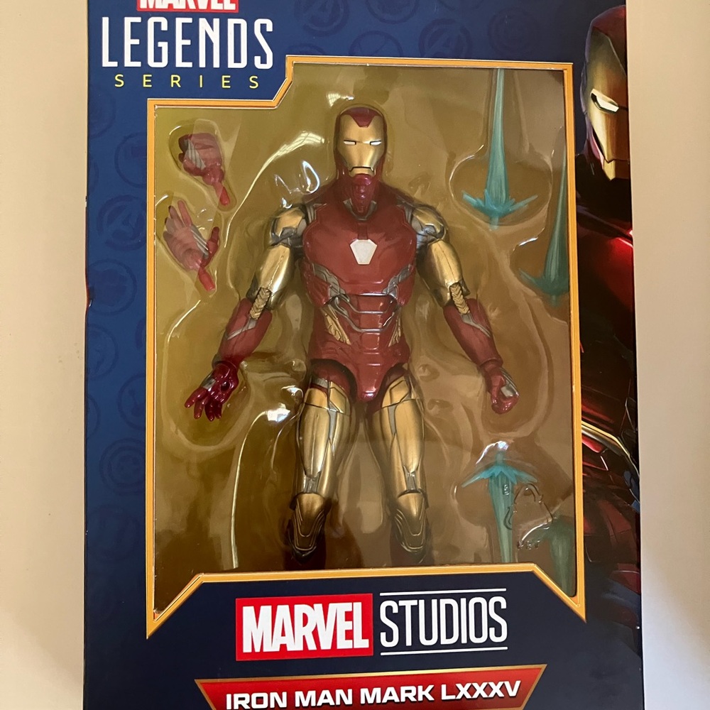 Marvel Iron Man Mark LXXXV Figure - Red and Gold